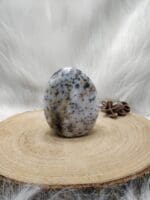 Dendriet opaal sculptuur nr. 1