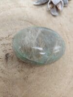 Groene maansteen (garniriet) handsteen nr. 2