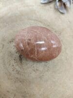 Perzik maansteen handsteen nr. 1