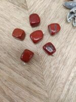 Rode jaspis hangertje