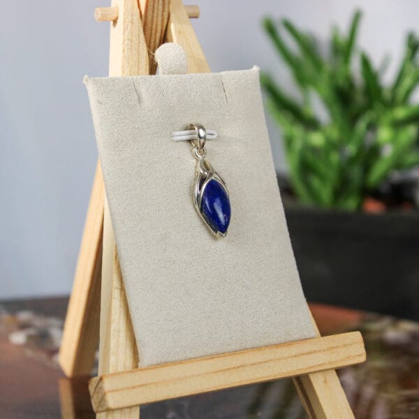 Zilveren triskel lapis lazuli hanger-2