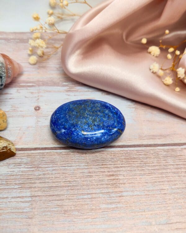 Lapis lazuli handsteen nr. 2