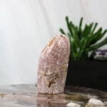 Roze amethist sculptuur nr. 5-2