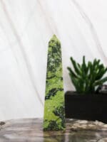 Serpentijn met pyriet punt nr. 1-4