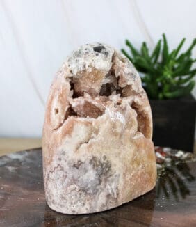 Roze amethist sculptuur nr. 19-2