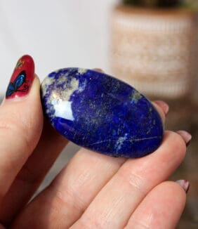 Lapis lazuli handsteen nr. 26-2