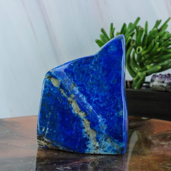 Lapis lazuli sculptuur nr. 5-3