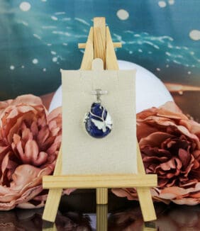 Lapis lazuli vlinder hanger