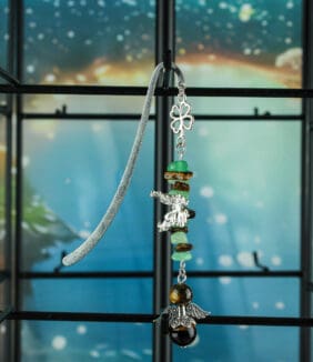 Boekenlegger tijgeroog en groene aventurijn, klavertje vier, vlinder en engel-2