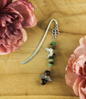 Boekenlegger tijgeroog en groene aventurijn, klavertje vier, vlinder en engel