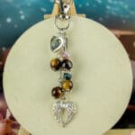 Sleutelhanger tijgeroog en mosagaat hart en engelenvleugels