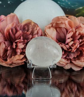 Bergkristal handsteen nr. 1