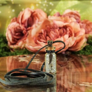 Geschenkflesje aan koord met angeliet en engelenvleugel-2