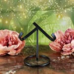 Metalen edelstenen standaard (zwart) maat L