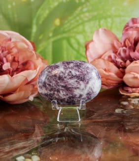 Lepidoliet handsteen nr. 2