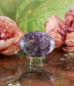 Lepidoliet handsteen nr. 3