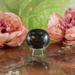 Zwarte toermalijn handsteen nr. 2 - Afbeelding 2