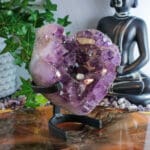 Amethist cluster hart op standaard nr. 4-3