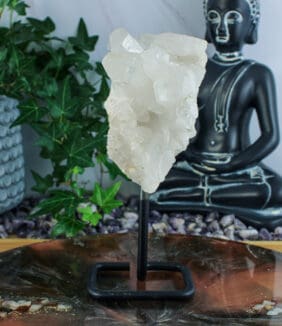 Bergkristal cluster op standaard nr. 1