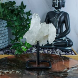 Bergkristal cluster op standaard nr. 4