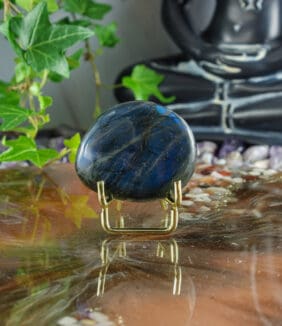 Labradoriet handsteen nr. 2